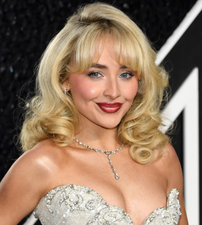 The Ultimate Bombshell Blowout Guide with Hair Extensions – Inspired by Sabrina Carpenter