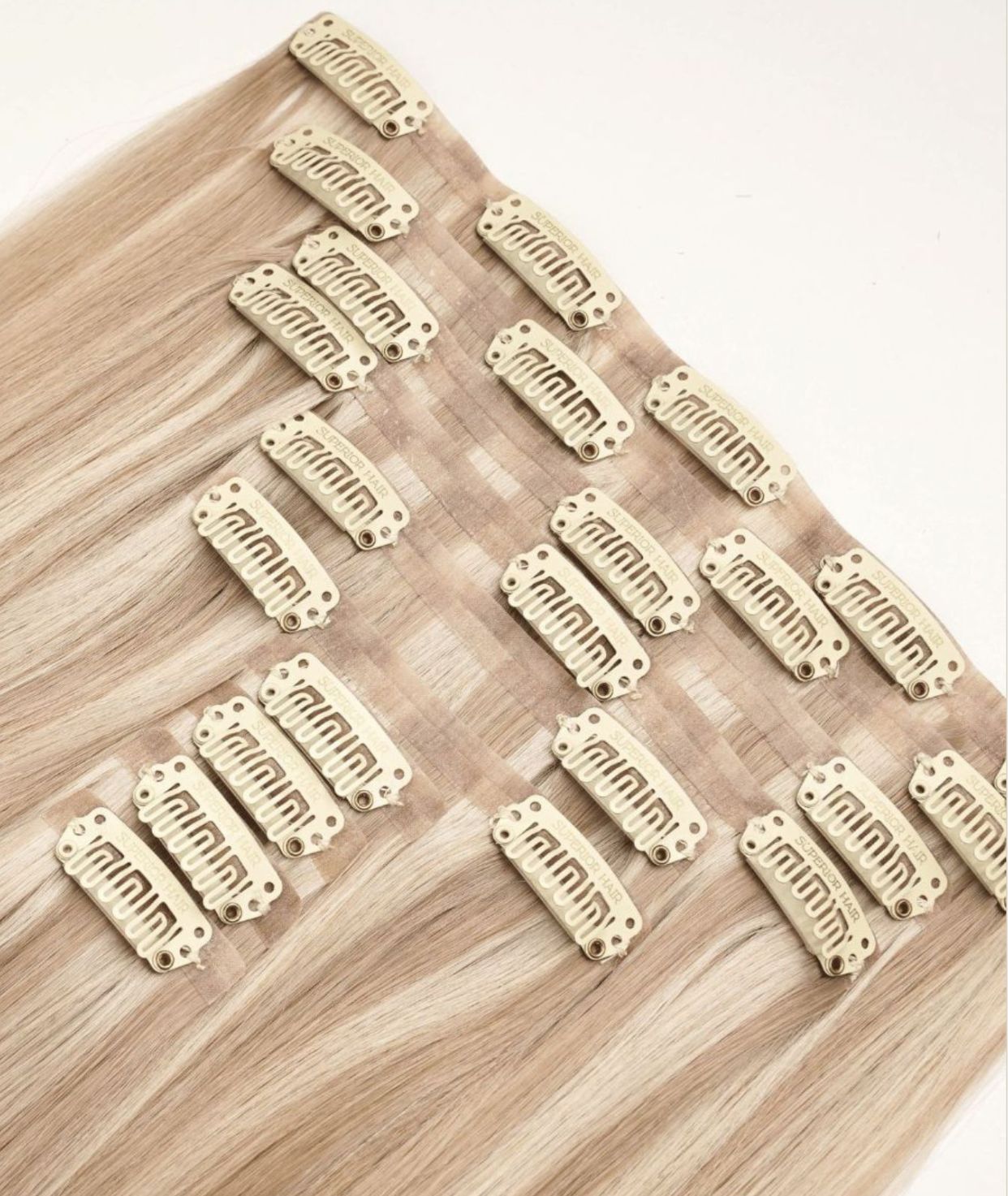 #18/60 Pearl Ash Blonde Highlights Seamless Clip In Extensions