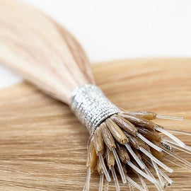 colour: #18/613 Lightest Ash Blonde highlights