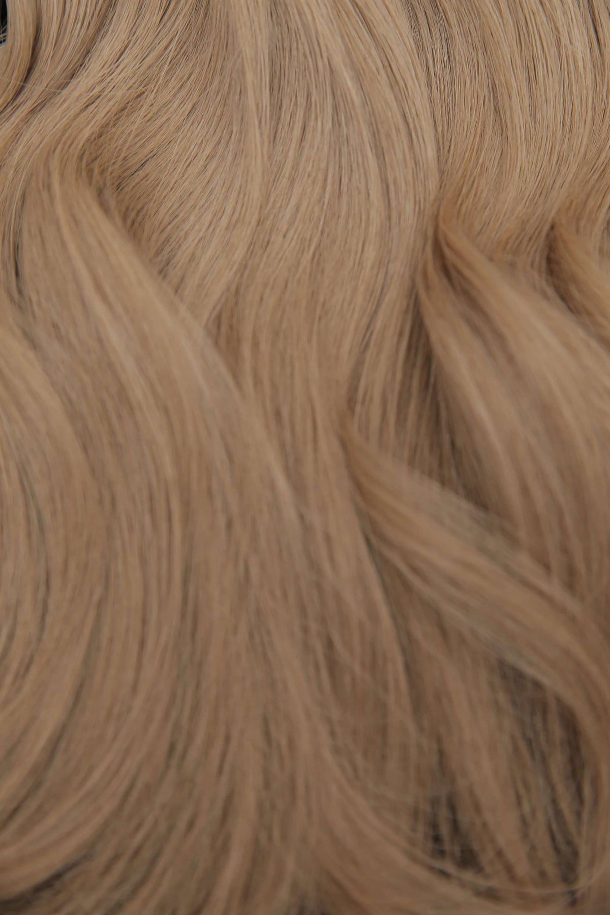 #16 Caramel Dark Blonde Ultra Seamless Tape In Extensions