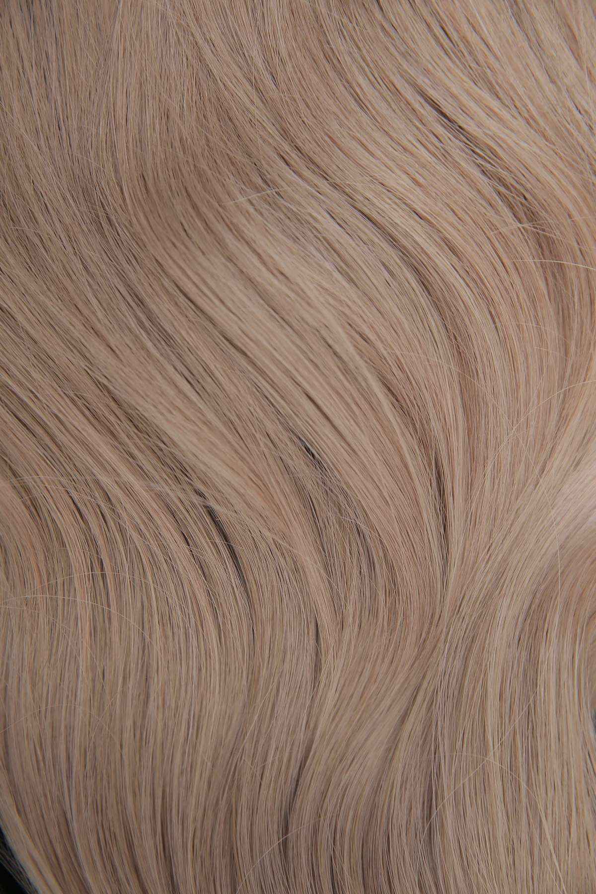 #18 Dark Ash Blonde Ultra Seamless Tape In Extensions