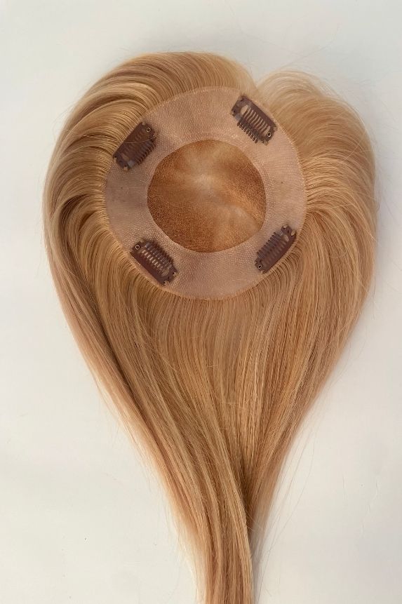 #23 Golden Blonde Short Classic Topper