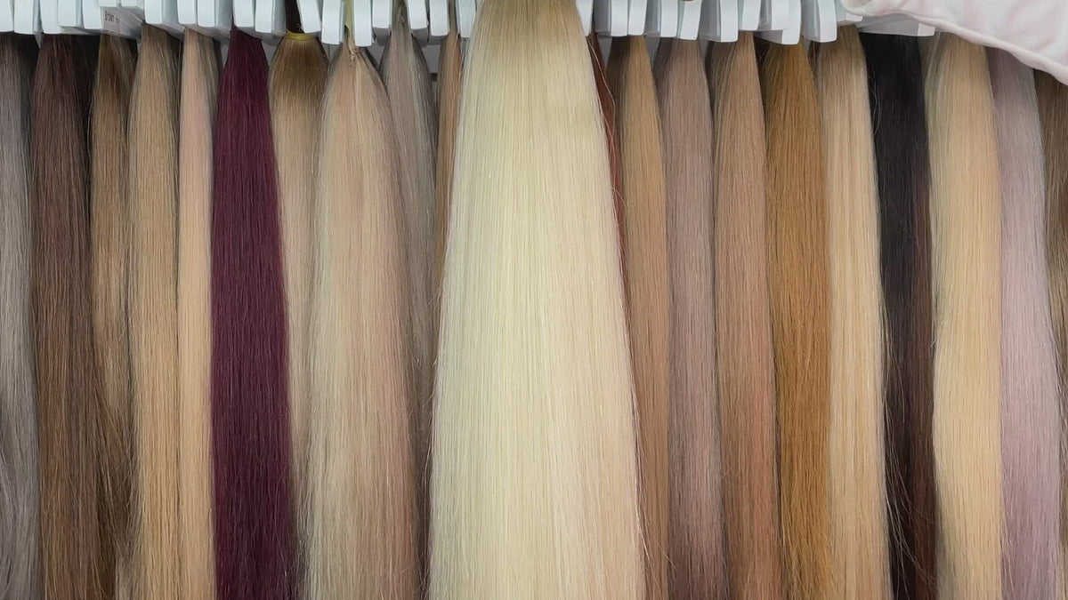 Load video: #613 Platinum Blonde Clip In Hair Extensions 7PCS